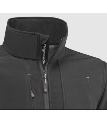 Chaqueta cortavientos con forro micro polar interior y membrana TPU