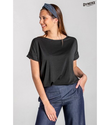 Camiseta negra fluida manga corta